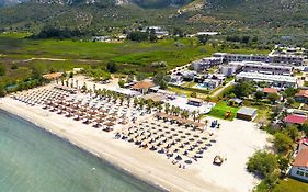 Alea Hotel & Suites